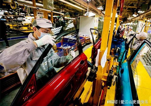 武汉从钢铁产业到汽车产业再到光芯片产业,实现了历史的三级跳